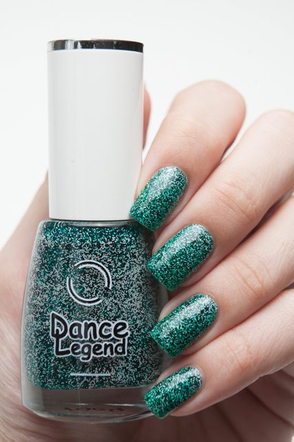 Dance Legend Caviar Polish 1004 Tetraodon 01.jpg