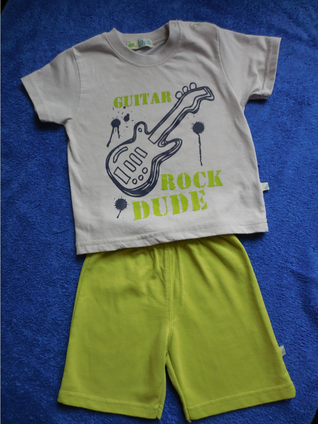 Комплект летний 12-18 м(80-86),200 руб.