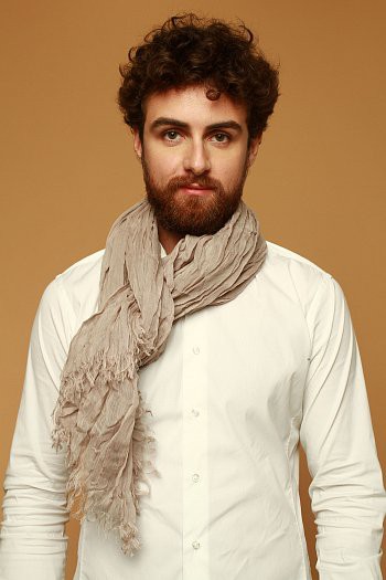 Laura-seta-beige. Шелк. 70х180 см. La-ur-a-Bi-ag-io-tt-i. Италия. 884 руб.jpeg