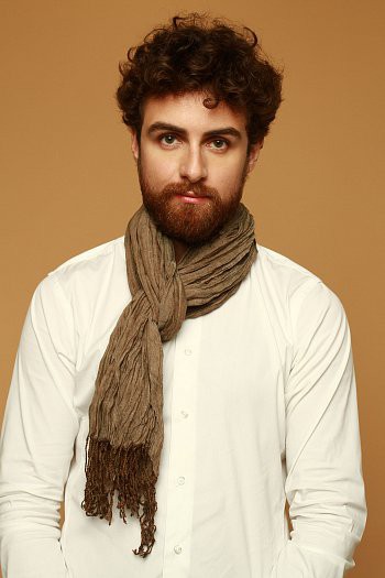 P21-beige. Вискоза70 полиэстер30. 70х180 см. Re-na-to-Ba-le-st-ra. Италия. 650 руб.jpeg