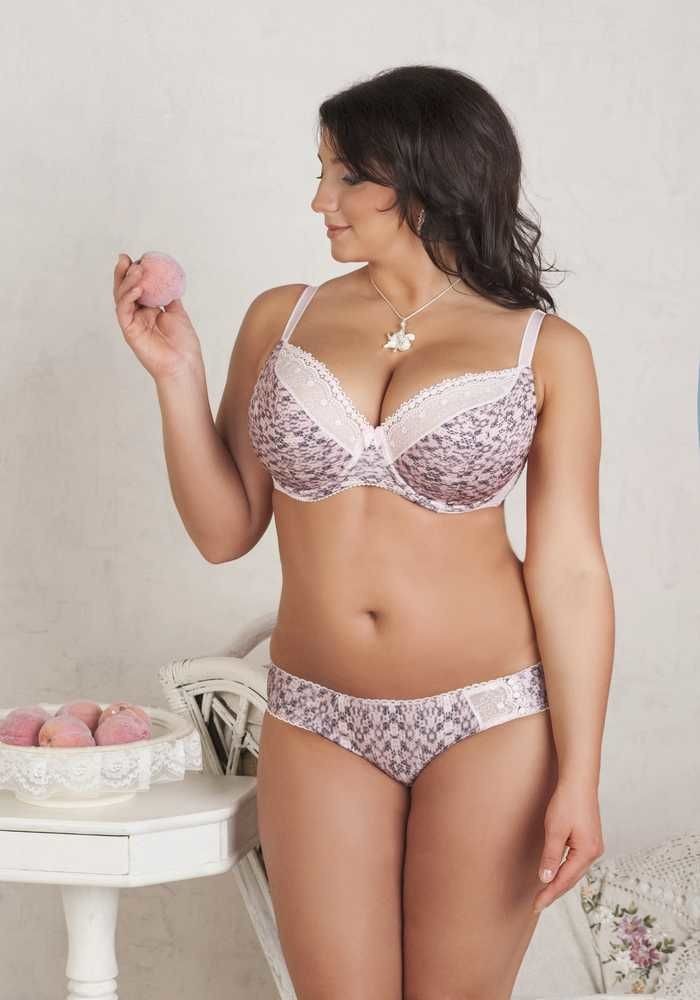 Karina ( SemiSoft)	949,76