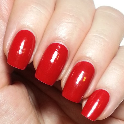 VINYLUX 143 Rouge Red .