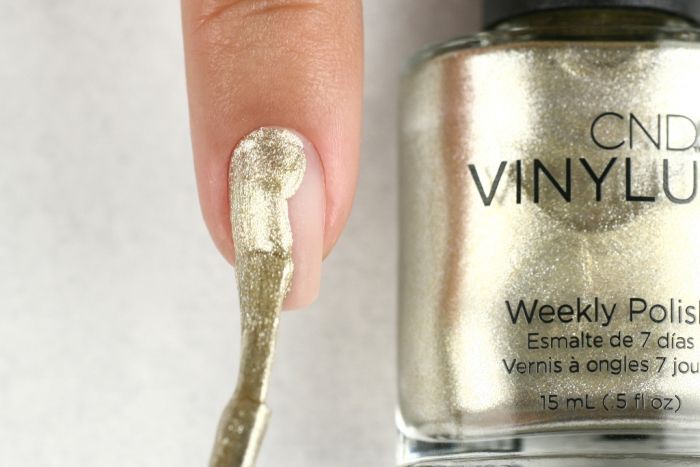 VINYLUX 128 Locket Love