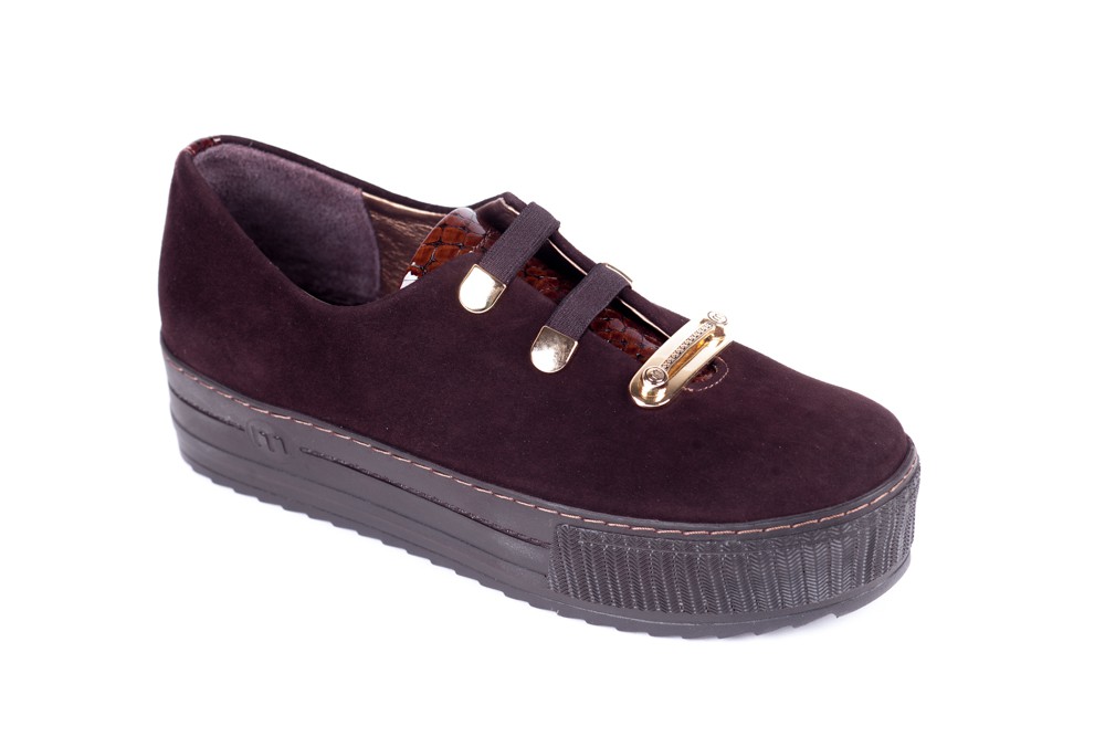 D15YA3215-KHVMTSU  35-40 (PEG)	2 550,00 .