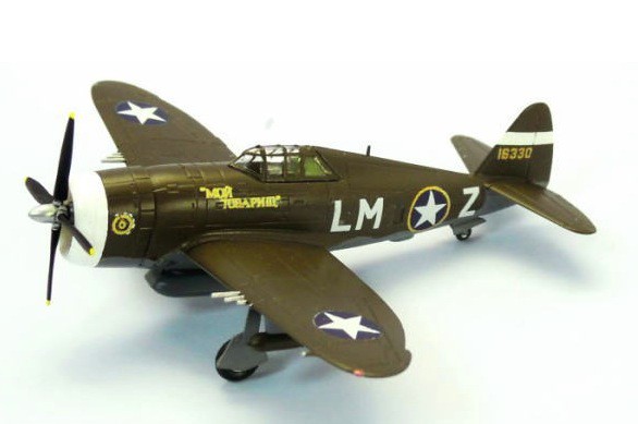 F-Toys WKC11 P-47 Zemke 1.JPG