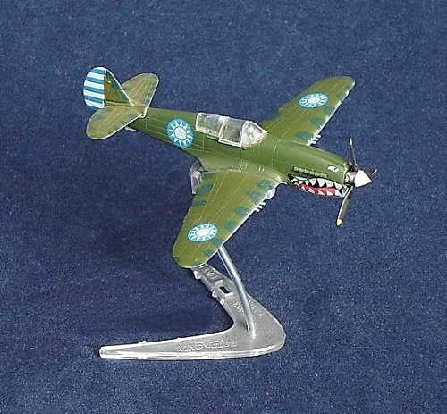 144 Bandai P40 1.jpg