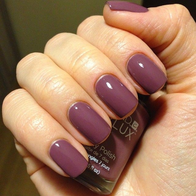 VINYLUX 129 Married to the Mauve