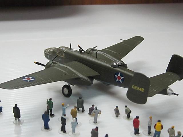 F-Toys B-25 2.jpg