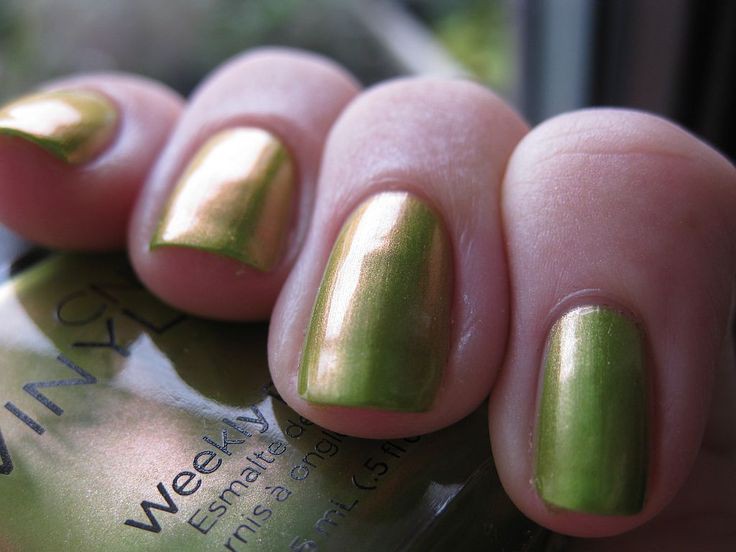 VINYLUX 127 Limeade.