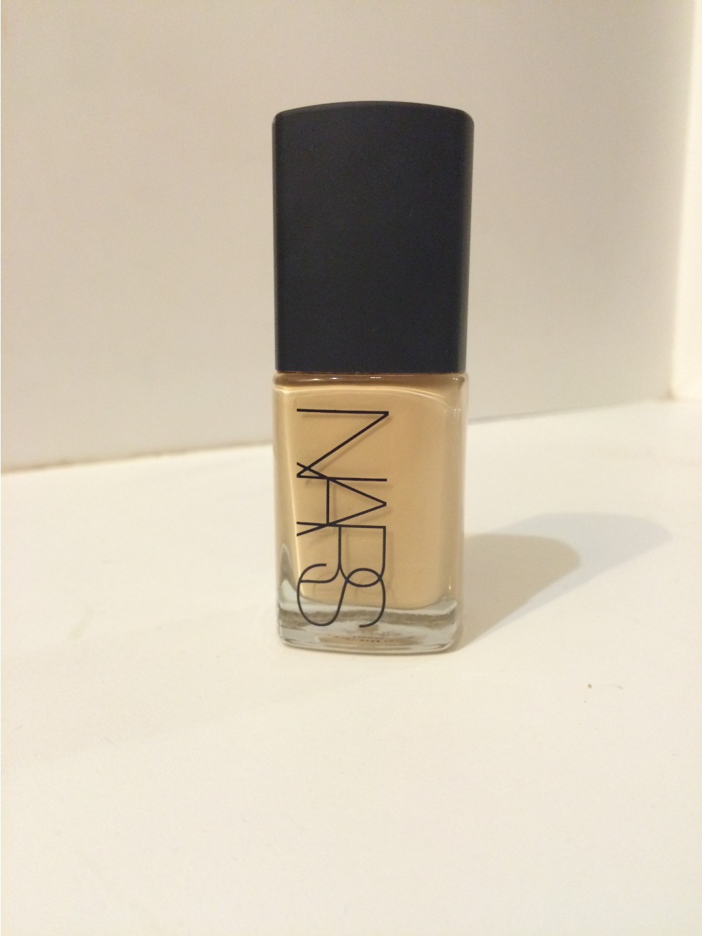 NARS  ,   , Sheer Glow Foundation