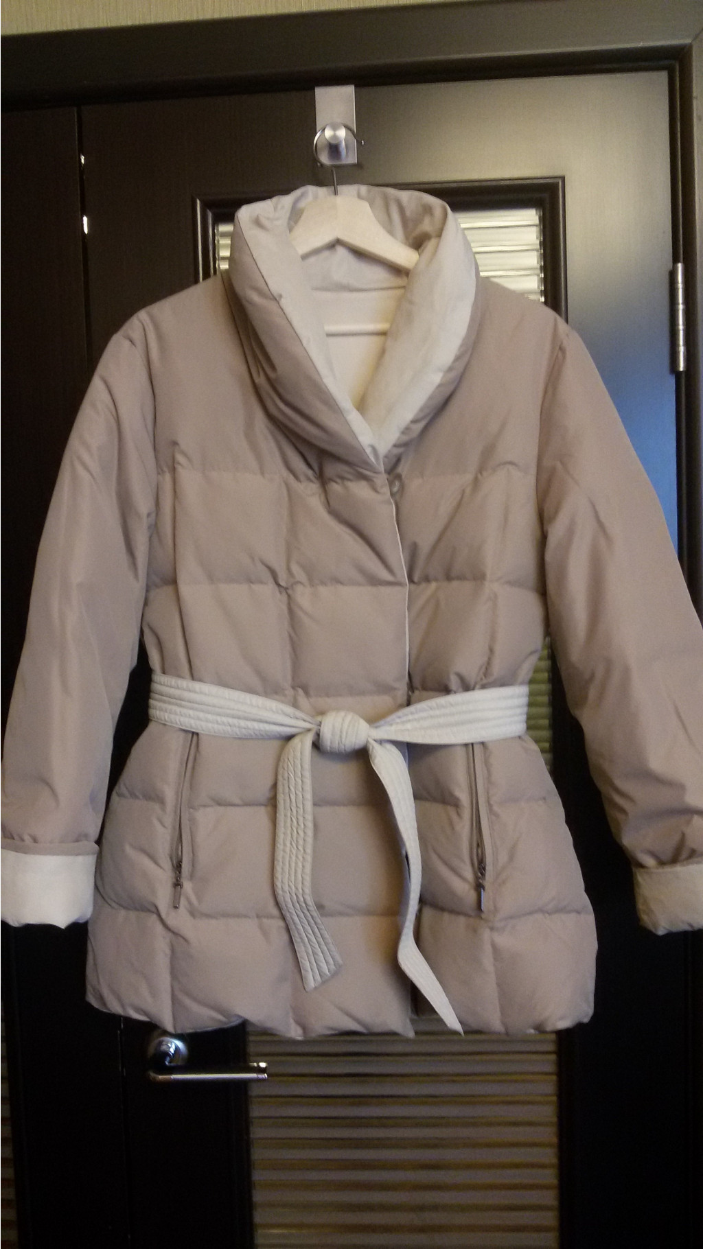  Zara, .L (48), 3500 .