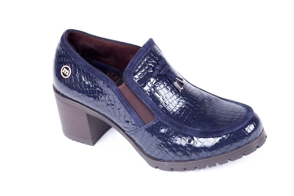 D15KA540-LACIMSRRG  36-40 (37-2, 38-3) (PEG)	2 450,00 .