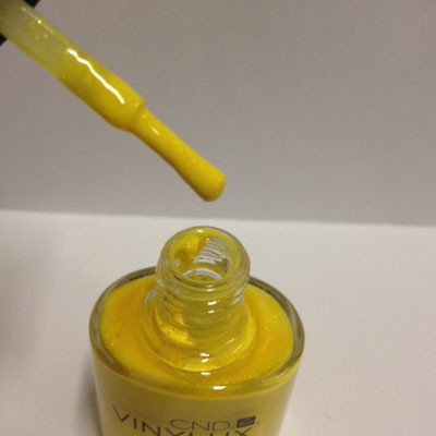 VINYLUX 104 Bicycle Yellow .