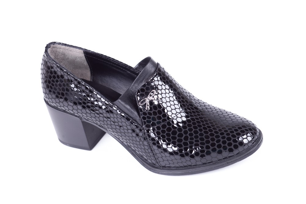 579-976  36-40 (PEG)	2 550,00 .