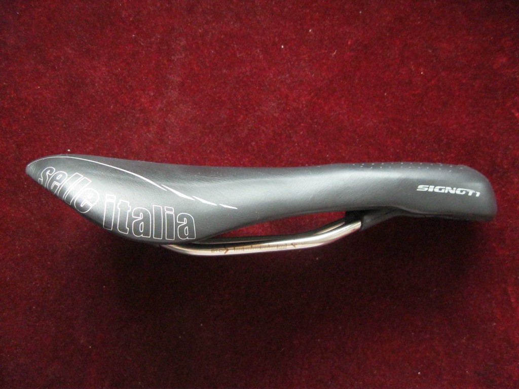 5.  Selle Italia Signo T1 Gel Saddle, 260,  , , , 3500