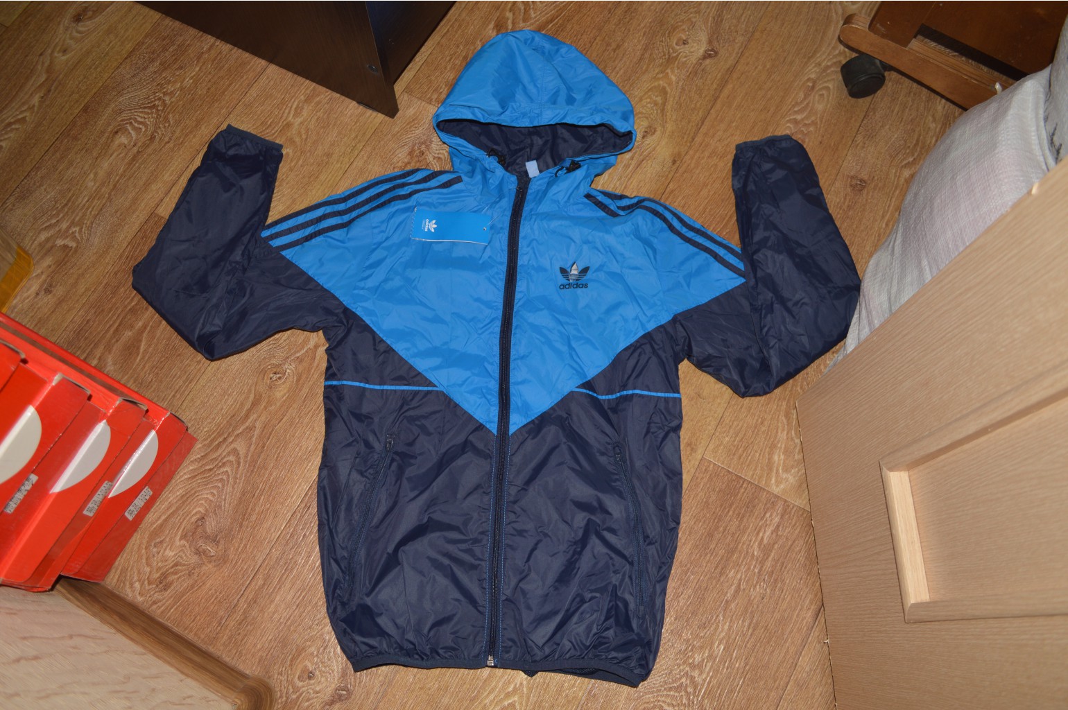 XS, бралась на мальчика 11 лет, рост 164см, вес 47кг,