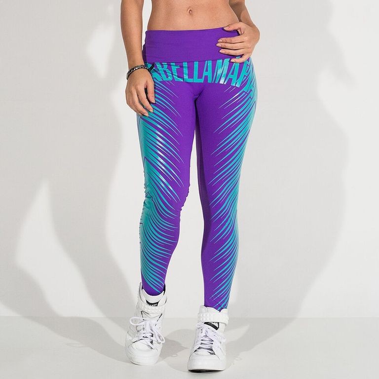 LEGGING UP IN PURPLE