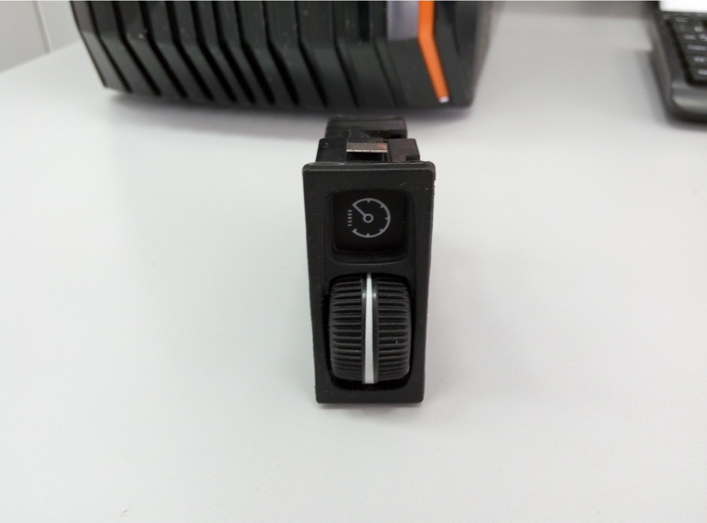 87BB-13K752-AA (Ford)