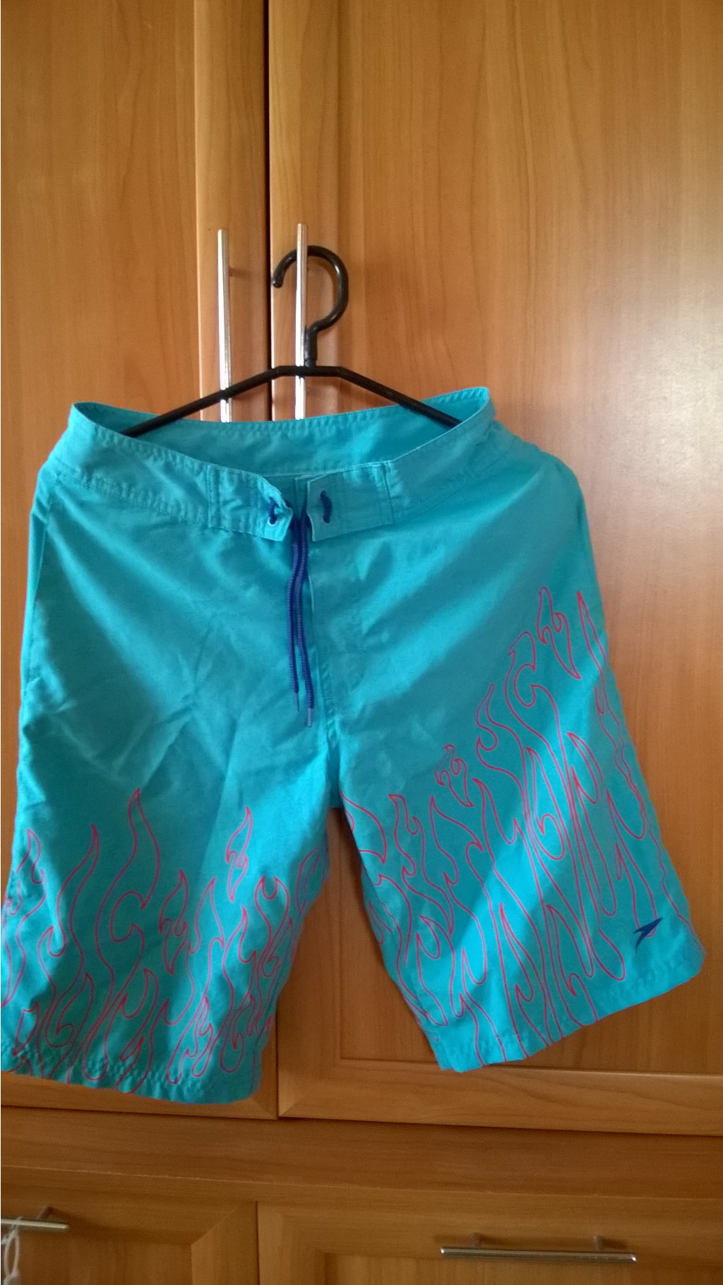    Speedo  12-14 , 500 .