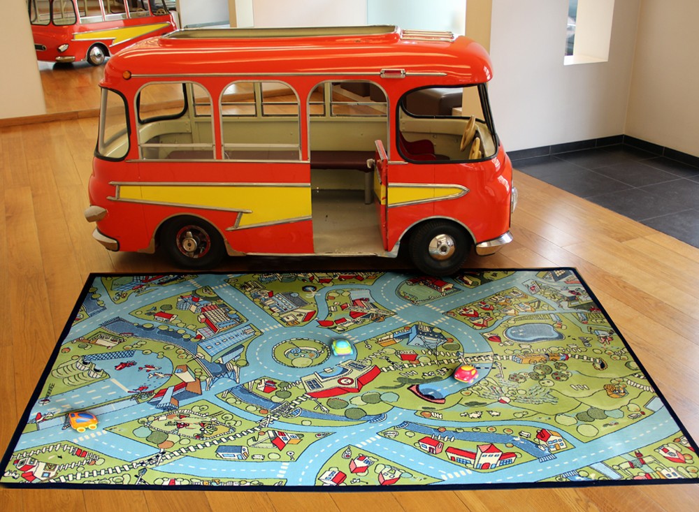 Kids rug playvillage 200x135cm 1.jpg