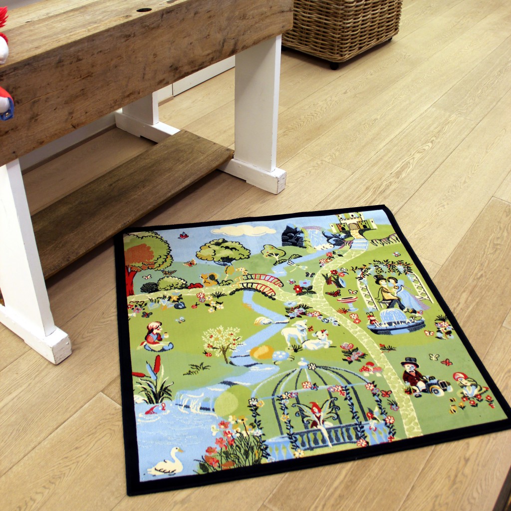 Kids rug fantasia 100x100cm 2.jpg