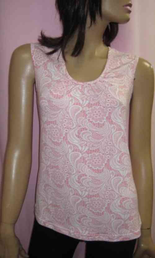 576da59766a56 bluzka-mayka bez rukavov 1220 - azhur rozovyy. 100 rub. r-ry 44-60. myagkaya viskoza s laykroy priyatnaya k telu. sborka po gorlovink.jpg