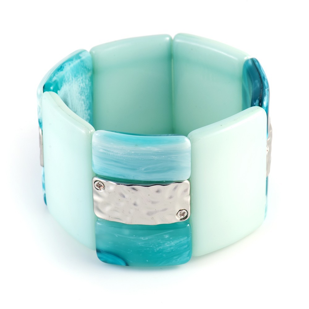 40058270 - 575 ..jpg