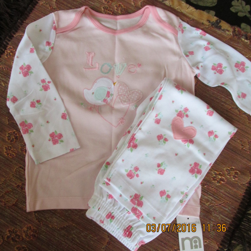 Пижама Mothercare (Англия ) 24-36 мес