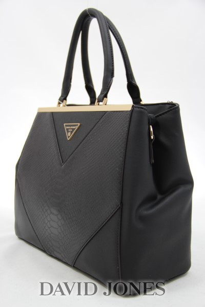 CM3033 Black.jpg