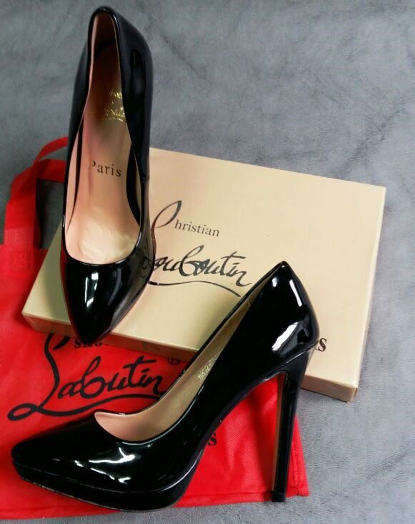 - Christian Louboutin  .jpg