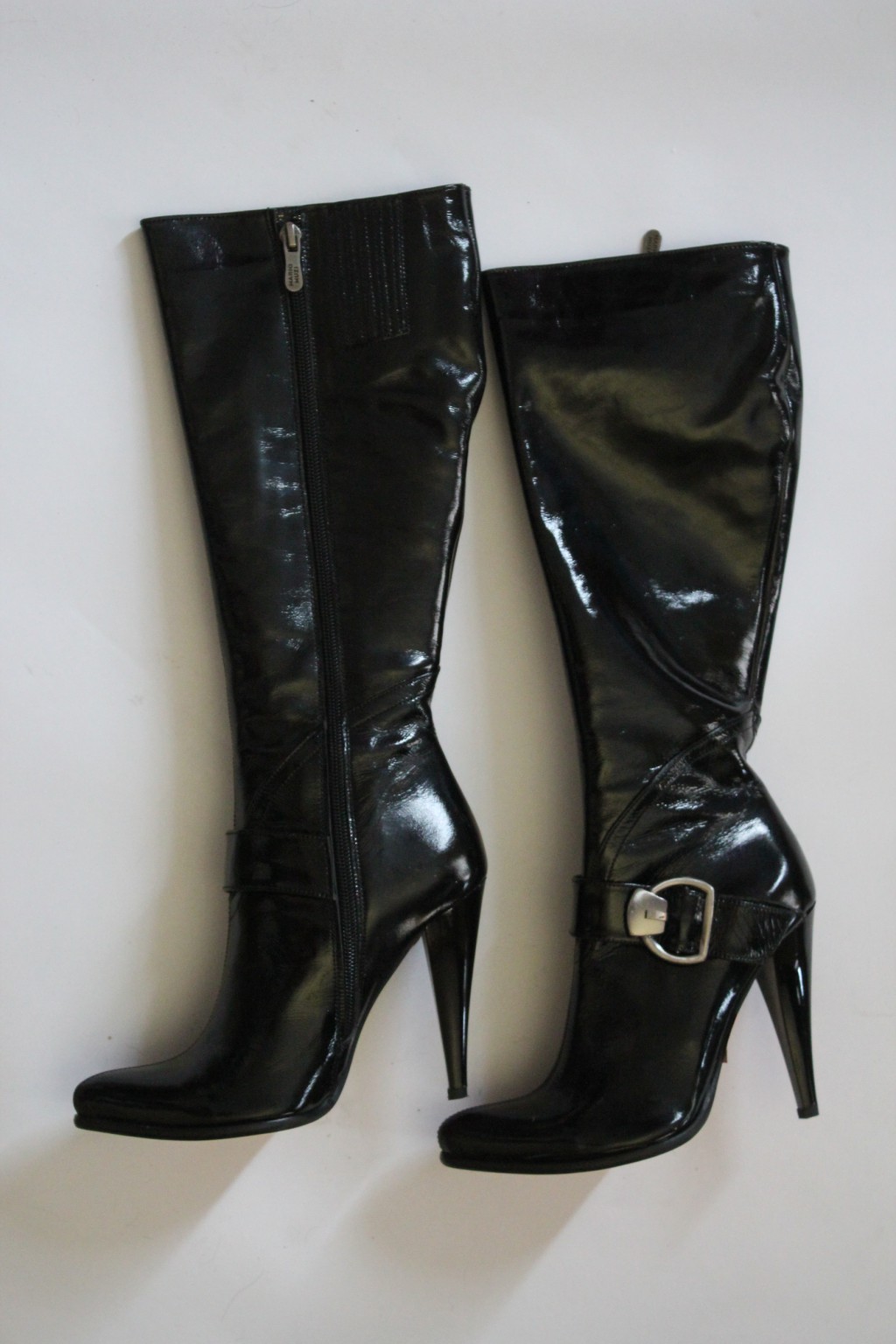 43.JPG Donna Ricco	25001-138-69-36  800 