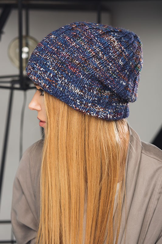 Beanie  88 , 22 . 1020