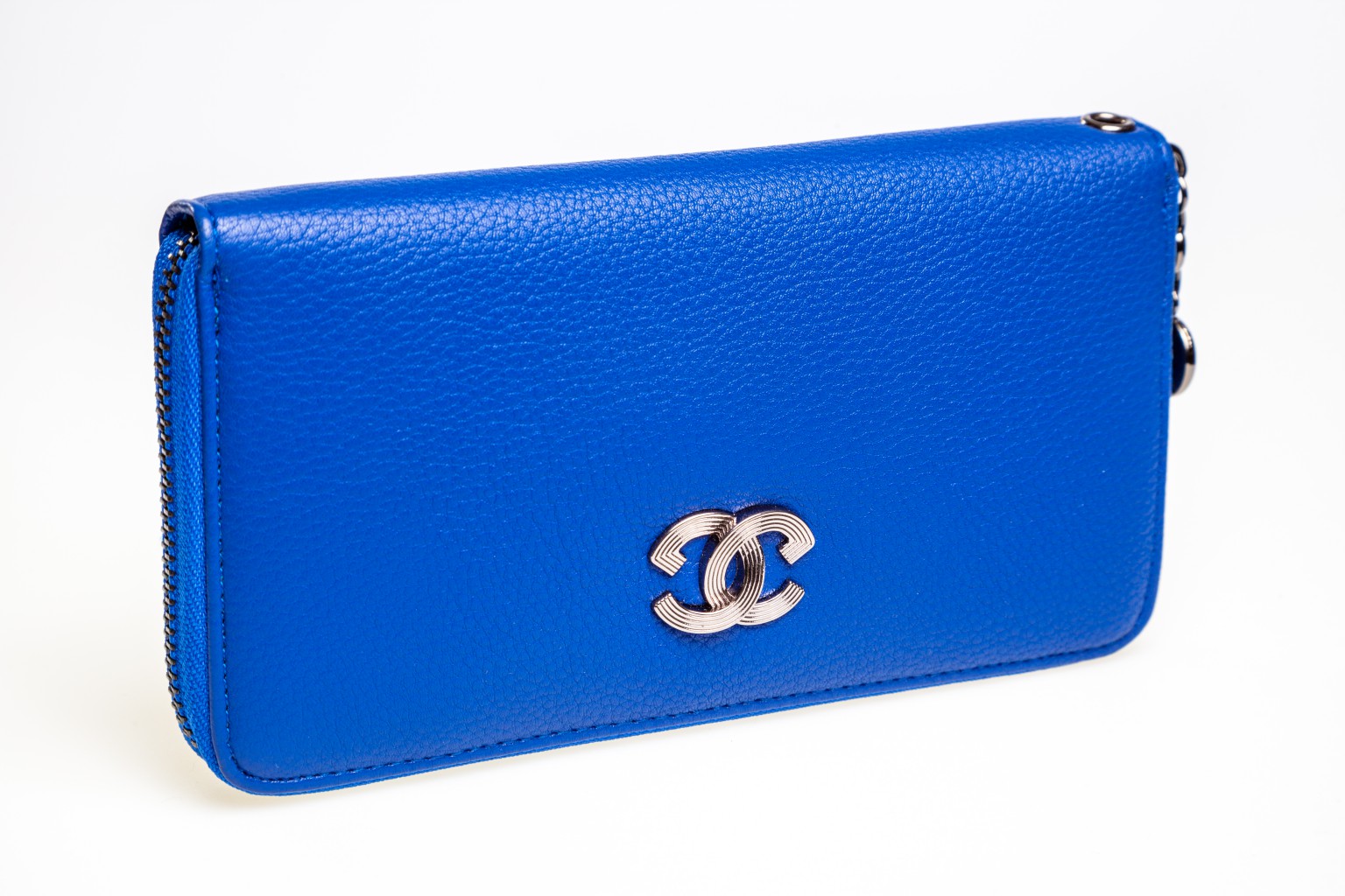 003   Chanel   400,00