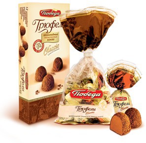 10996517.couple truffles classic.jpg