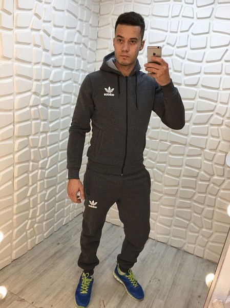Adi7157 5294m Костюм спортивный утепленный мужской Adidas 1440руб.