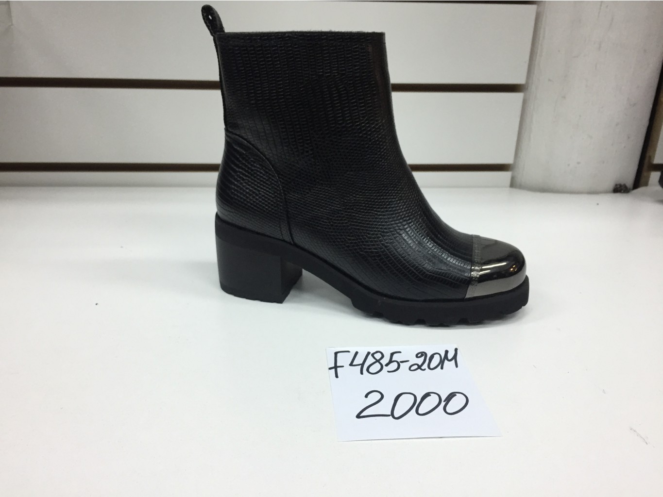 2000 руб