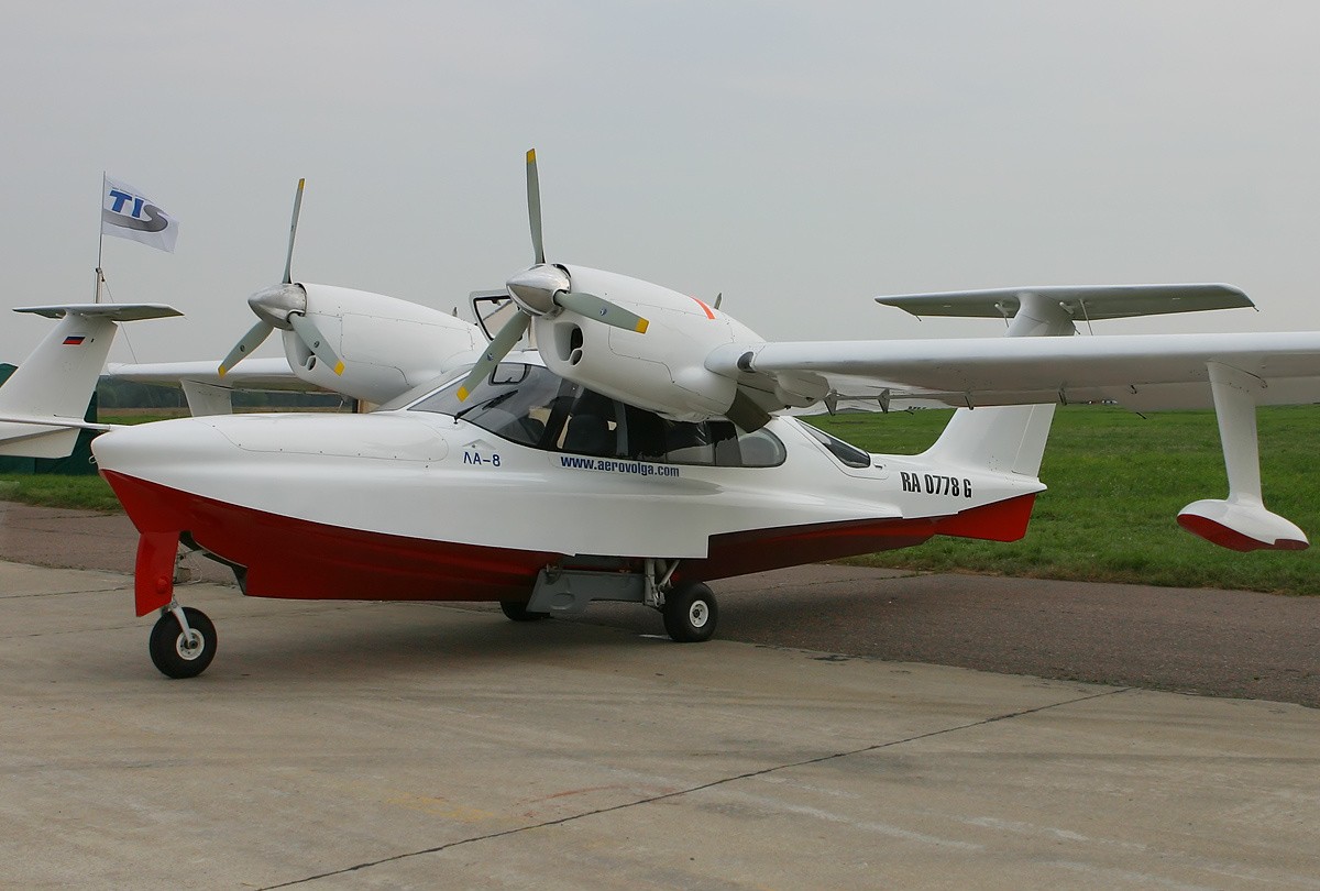 AeroVolga LA-8 (RA-0778G).jpg