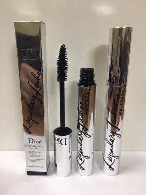  Christian Dior Legendary Lashes ()