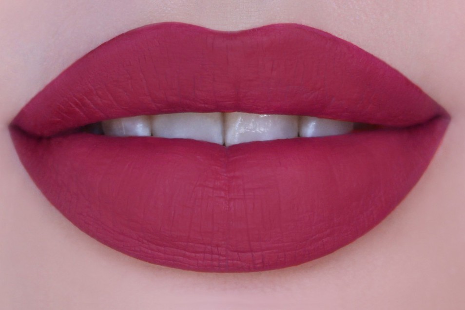 Gel Lip Liner 10 Sophistication        (.-)