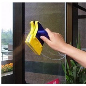       DOUBLE SIDED GLASS CLEANER