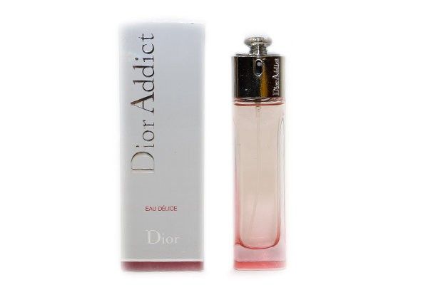 370 . ( 12%) - Christian Dior 