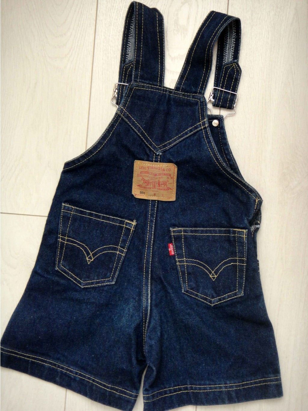  Levis .  .   3-4 . 500 .