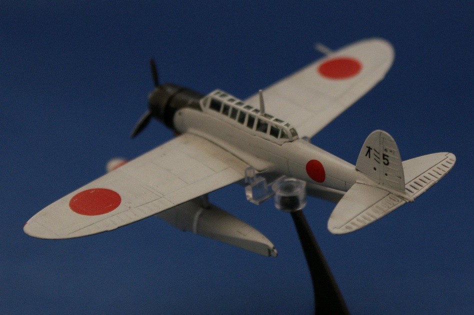 144 F-Toys Aichi E13A Jake 4.jpg