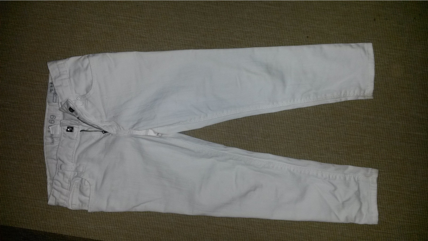 Джинсы GAP белые. 350р.