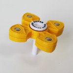 Игрушка-антистресс спиннер SPINNER на подставке Желтый 90руб