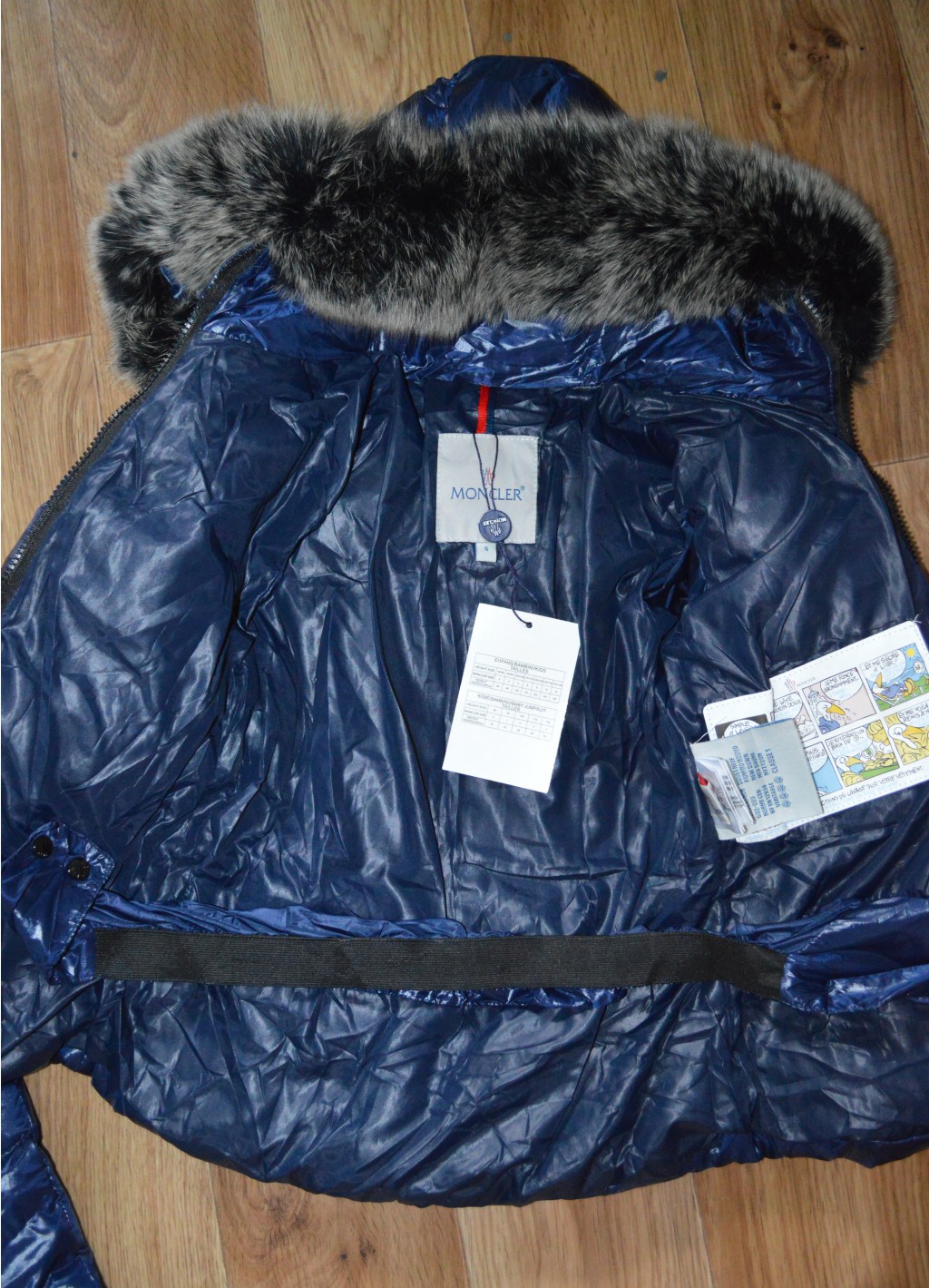 внутри пуховика