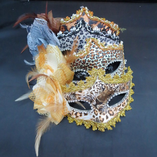 \: 550-877      141-2022 124,32 .