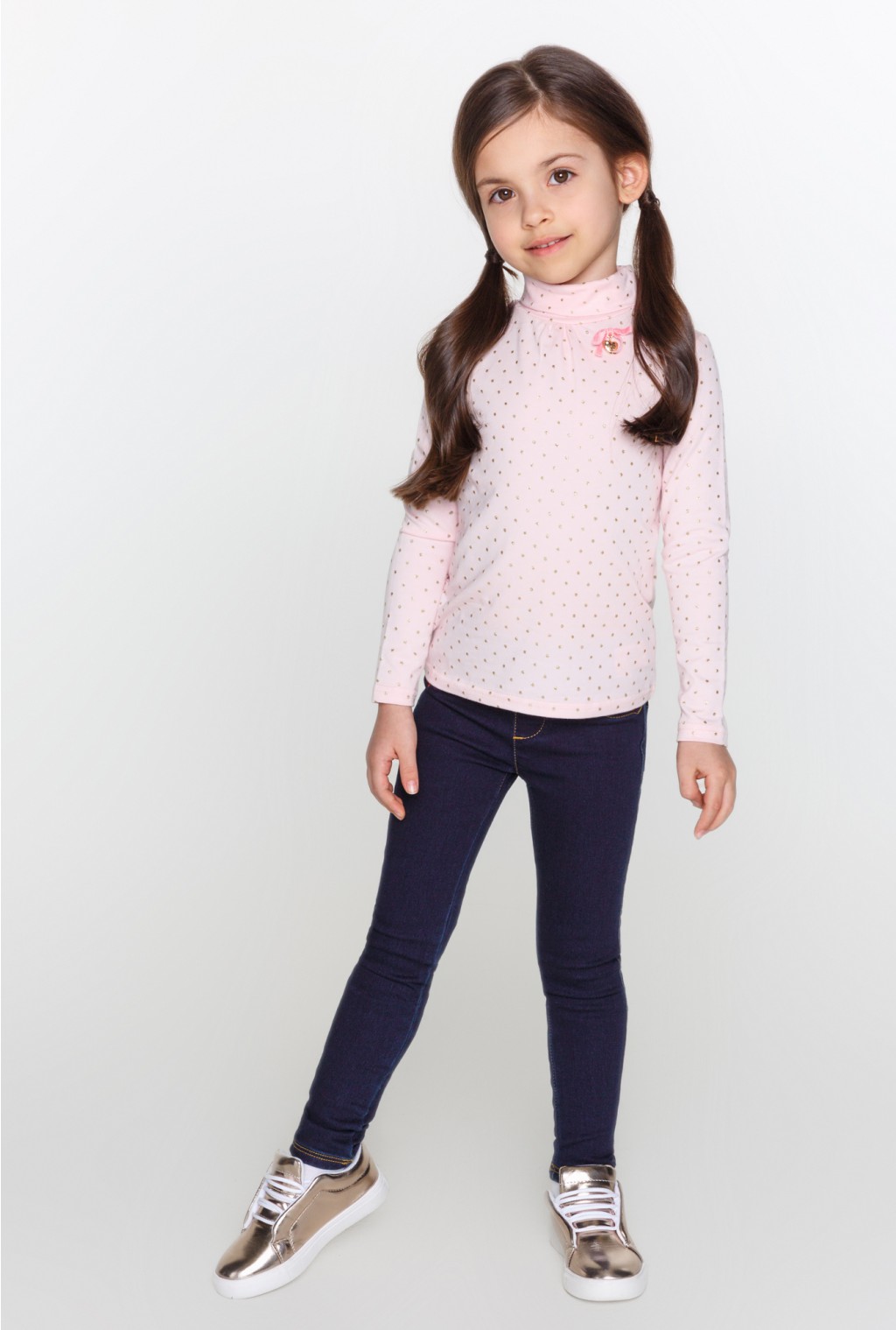 20220100100   Gaga         -       .jpg