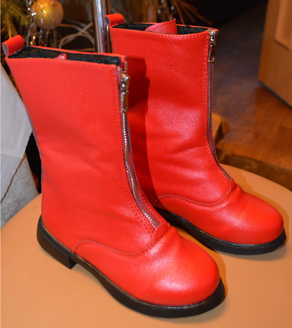 31(стелька 18,5см, вес 0,49кг), 36(стелька 22см, вес 0,64кг)