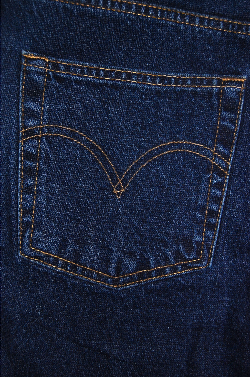 01 Levis 630